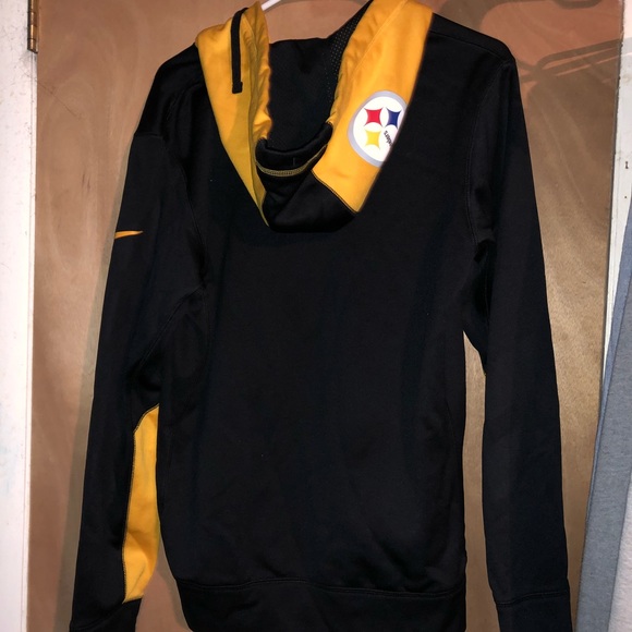 Steelers hoodie - Picture 2 of 2